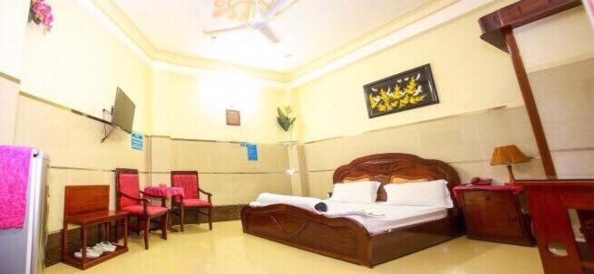 Tan Dat Hoa Hotel & Massage Ho Şi Min Exterior foto