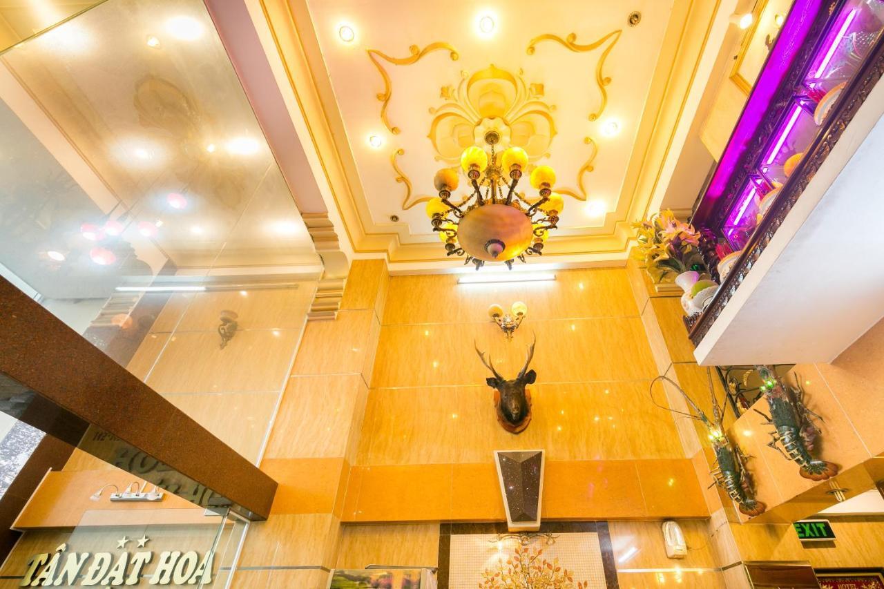 Tan Dat Hoa Hotel & Massage Ho Şi Min Exterior foto